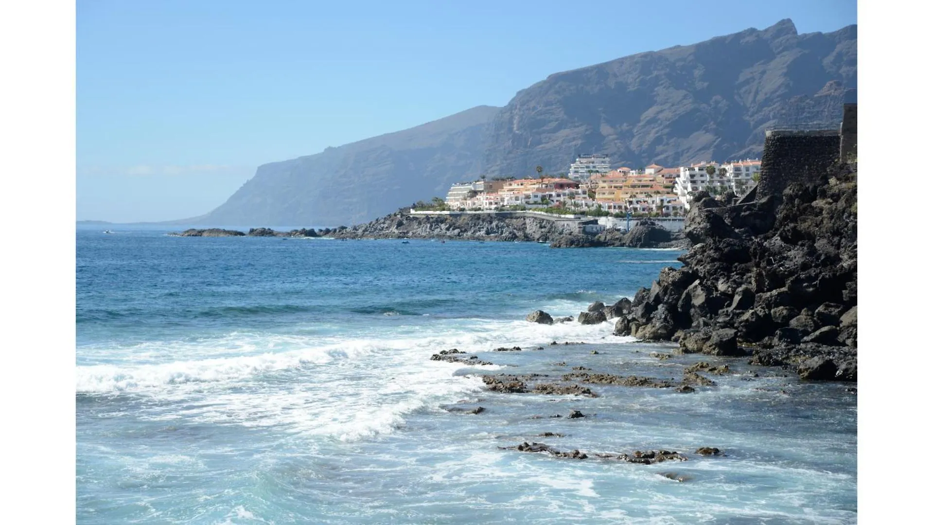 Bright 2 Bedroom Apt By Dream Homes Tenerife Puerto de Santiago  Apartment